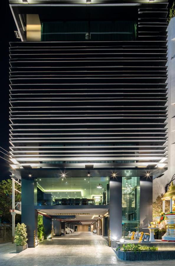 Amarin Hotel Rama 8 Bangkok Exterior photo